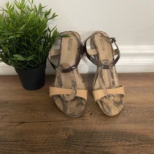Kenneth Cole Reaction Snake Skin Patterned Heeled Sandals Size 8